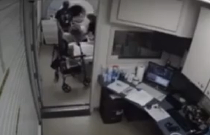 Man dies after being pulled into MRI Machine while wearing heavy metal chain - New York