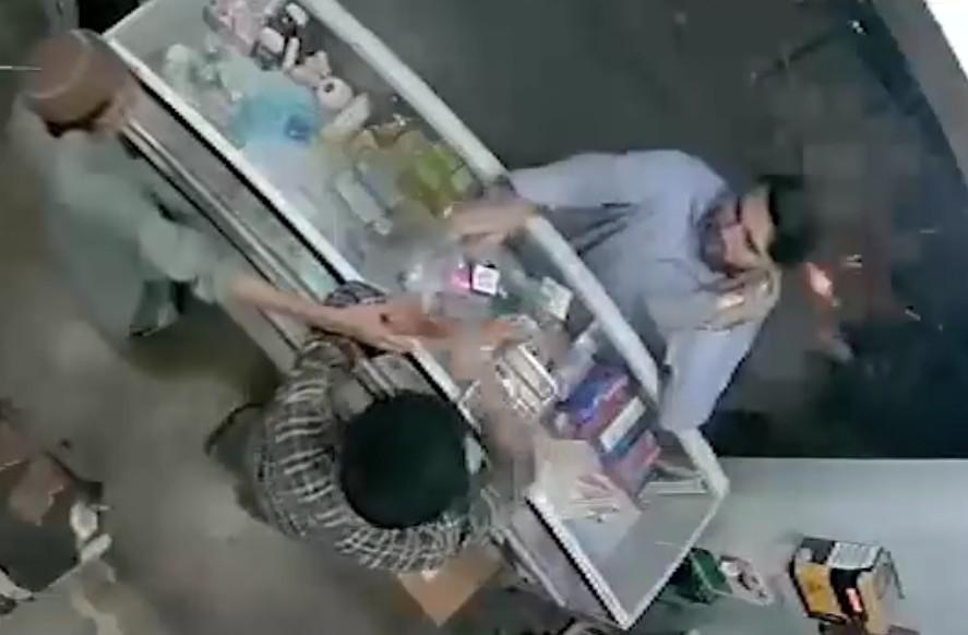 Karachi man shot dead outside medical store in Katti Pahari - Pakistan