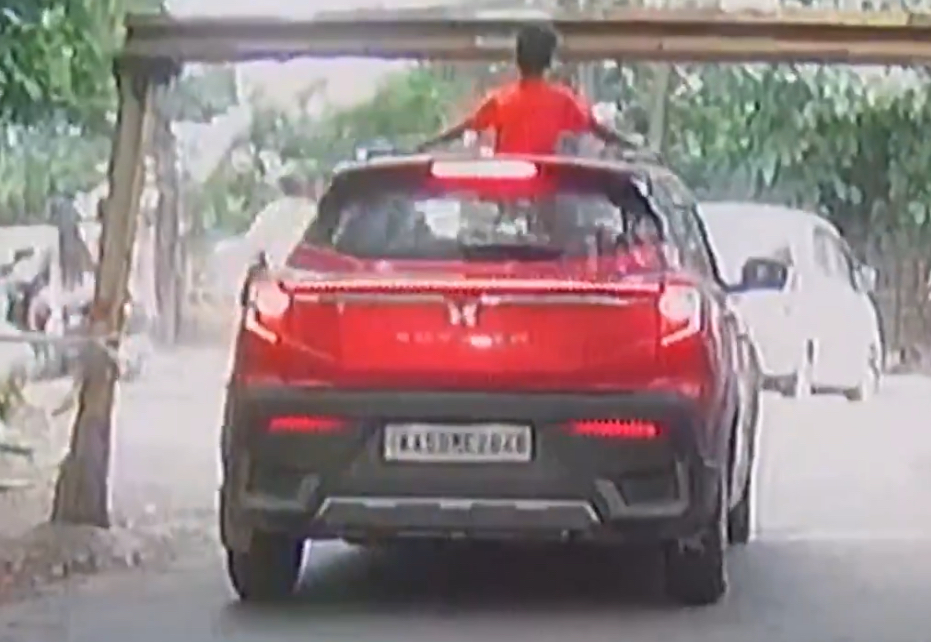 Boy injured in Bengaluru after hitting overhead barrier while standing through sunroof - India