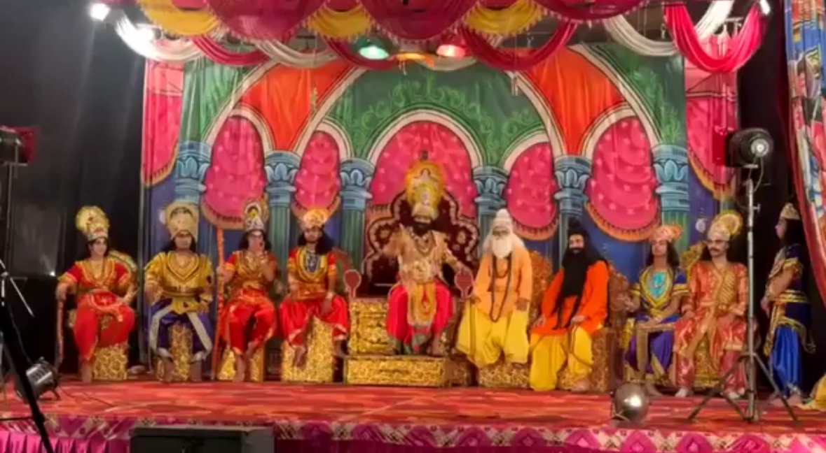 Veteran Ramleela actor Amrish Kumar dies of heart attack on stage in himachal pradesh - India