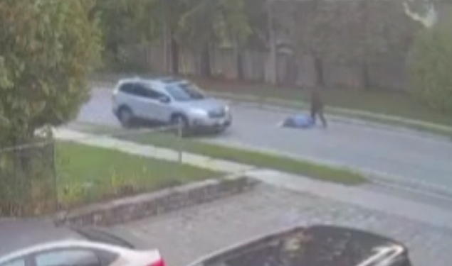 Deadly targeted shooting in Richmond Hill leaves 47-year-old man dead, police hunt two suspects - Canada