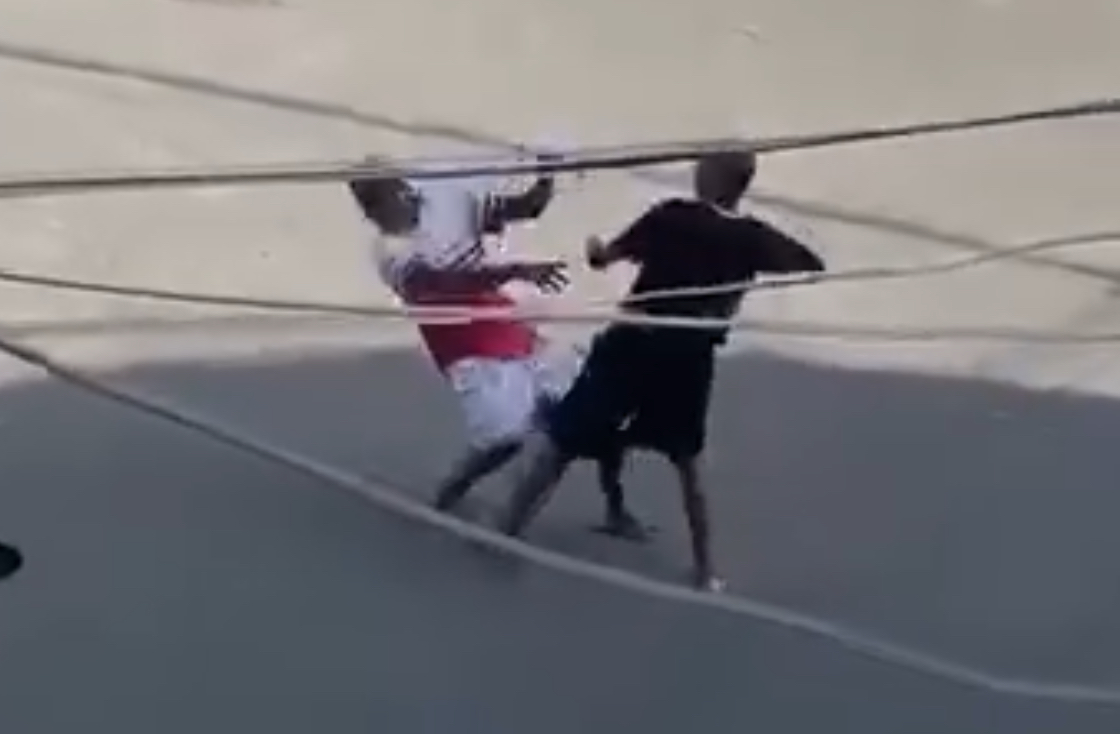 Man without forearms knocks out opponent with punch - Brazil
