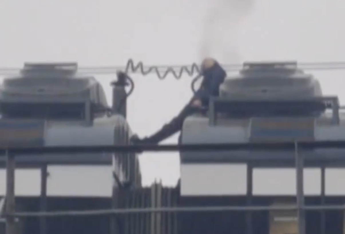 11-year-old boy dies after being electrocuted while train surfing in Moscow region - Russia