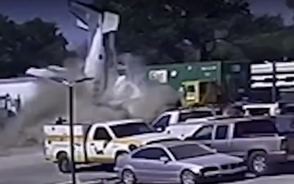 Small plane crashes near Fort Worth industrial area, ignites massive fire after colliding with trucks - Texas