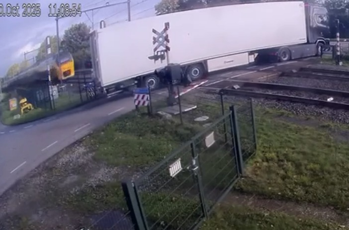 Train slams into truck at railway crossing in Meteren, Gelderland - Netherlands
