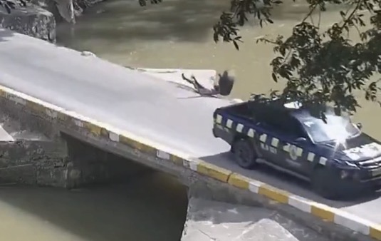 Suspect falls from police pickup into Rio Cobre and drowns - Jamaica
