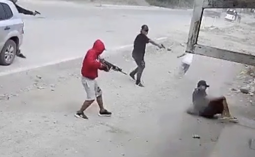 Man shot dead in front of children during a daylight attack - Ecuador