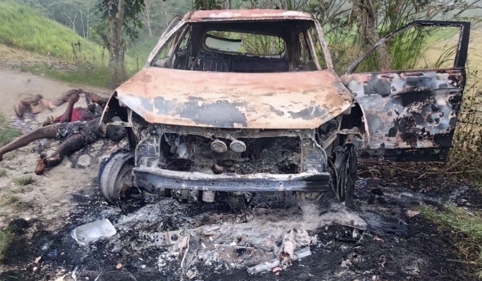 Six bodies found tortured and incinerated near burned vehicle in rural Pedernales - Ecuador
