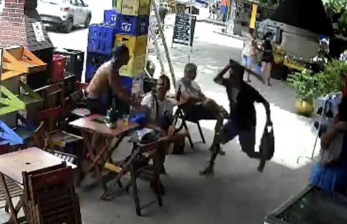 Two men seriously injured after machete attack following an earlier dispute in Ilhéus - Brazil