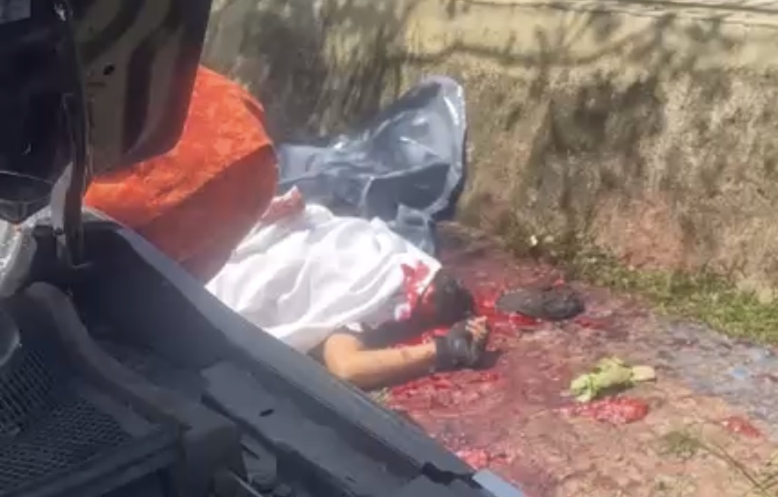 Alleged militia member shot dead inside a car in Rio de Janeiro - Brazil