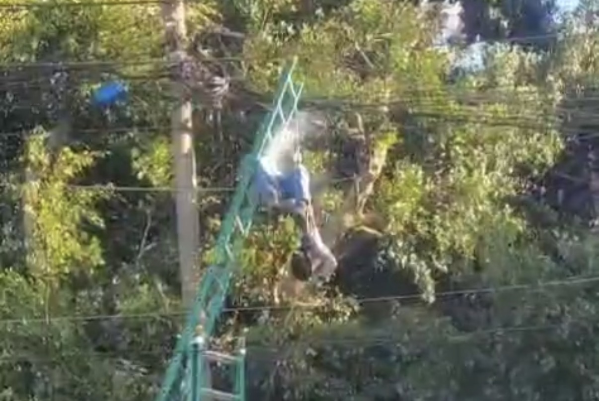 Electrician dies after being electrocuted while working on a power line in the capital - Honduras