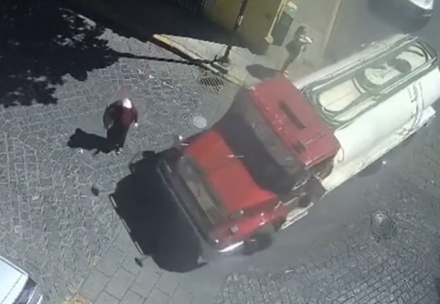 American tourist killed in Oaxaca crash as investigation into driver responsibility begins - Mexico