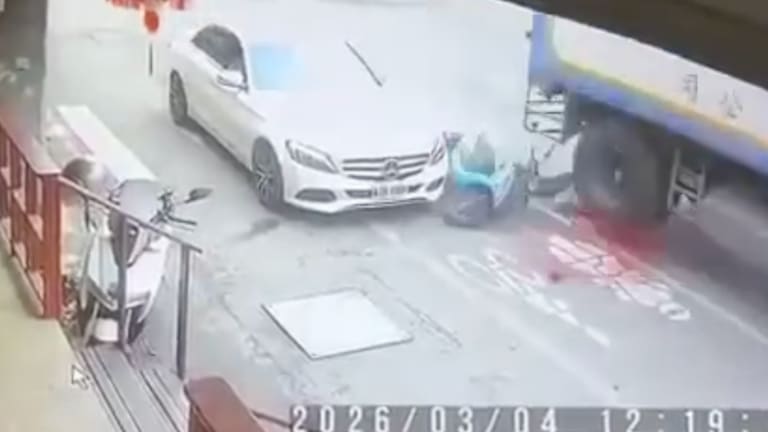 Woman killed in horrific crash after swerving to avoid illegally parked car - Taiwan