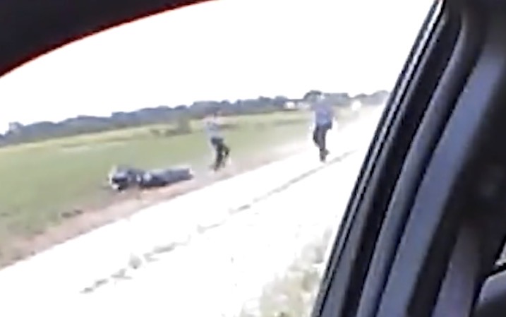 Dashcam footage shows fatal encounter with double homicide suspect during police stop in Missouri - United States