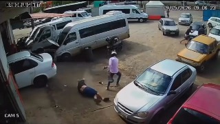 Businessman shot dead outside his store in Bahia, in an attack captured on security cameras - Brazil