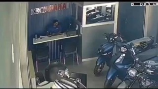 Motorcycle showroom manager beaten and fatally stabbed inside his workplace in an attack captured on CCTV - India
