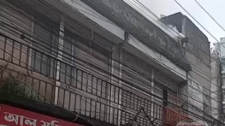 Man suffers catastrophic injuries after contacting overhead power lines while on a rooftop - Bangladesh